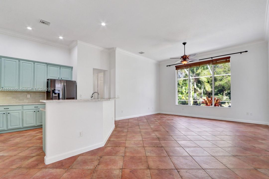 Recently Sold: $745,000 (4 beds, 3 baths, 2298 Square Feet)