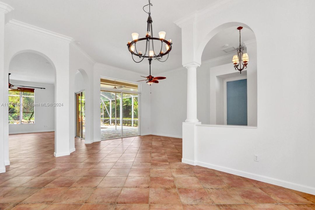 Recently Sold: $745,000 (4 beds, 3 baths, 2298 Square Feet)