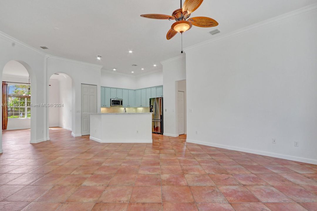 Recently Sold: $745,000 (4 beds, 3 baths, 2298 Square Feet)