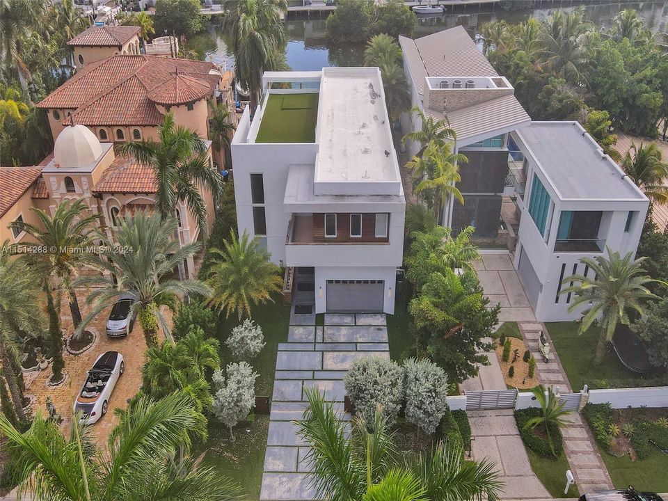 En Venta: $8,500,000 (5 camas, 5 baños, 4421 Pies cuadrados)