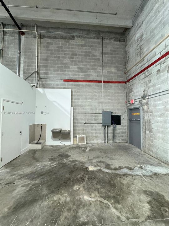 Recently Rented: $3,200 (0 beds, 0 baths, 0 Square Feet)