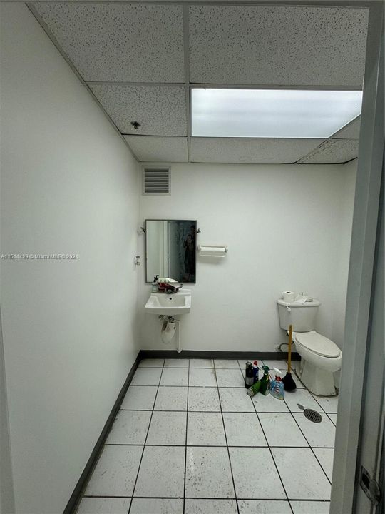 Recently Rented: $3,200 (0 beds, 0 baths, 0 Square Feet)