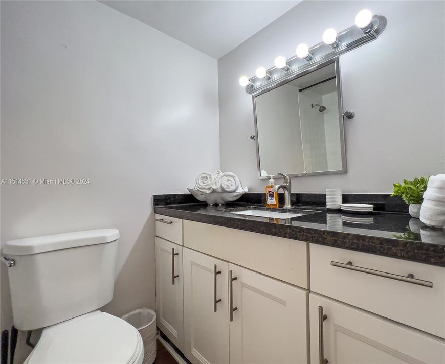 For Sale: $239,000 (0 beds, 1 baths, 444 Square Feet)