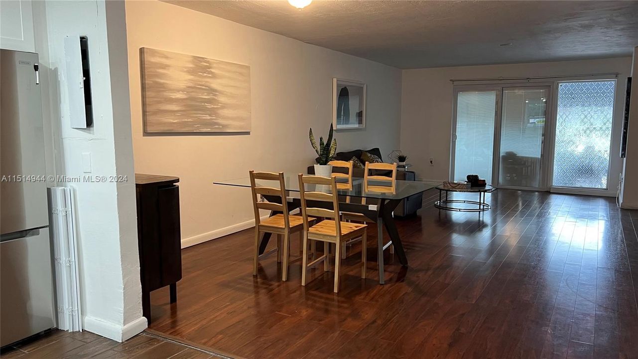 Recently Rented: $3,800 (2 beds, 2 baths, 1444 Square Feet)