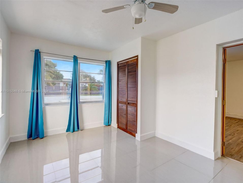 Recently Sold: $709,900 (4 beds, 3 baths, 1432 Square Feet)