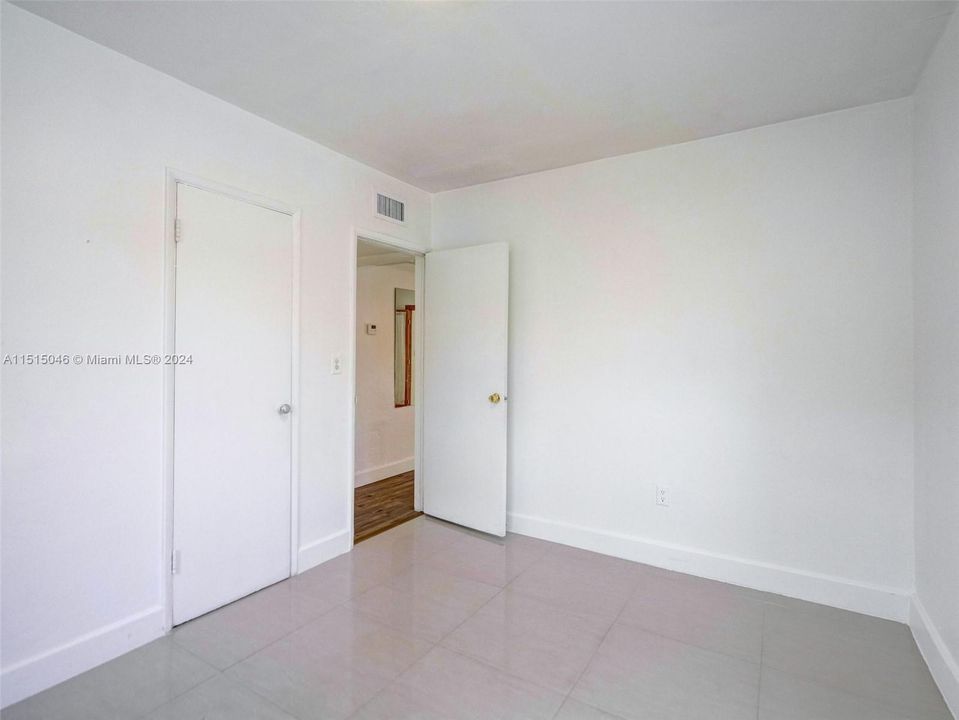 Recently Sold: $709,900 (4 beds, 3 baths, 1432 Square Feet)