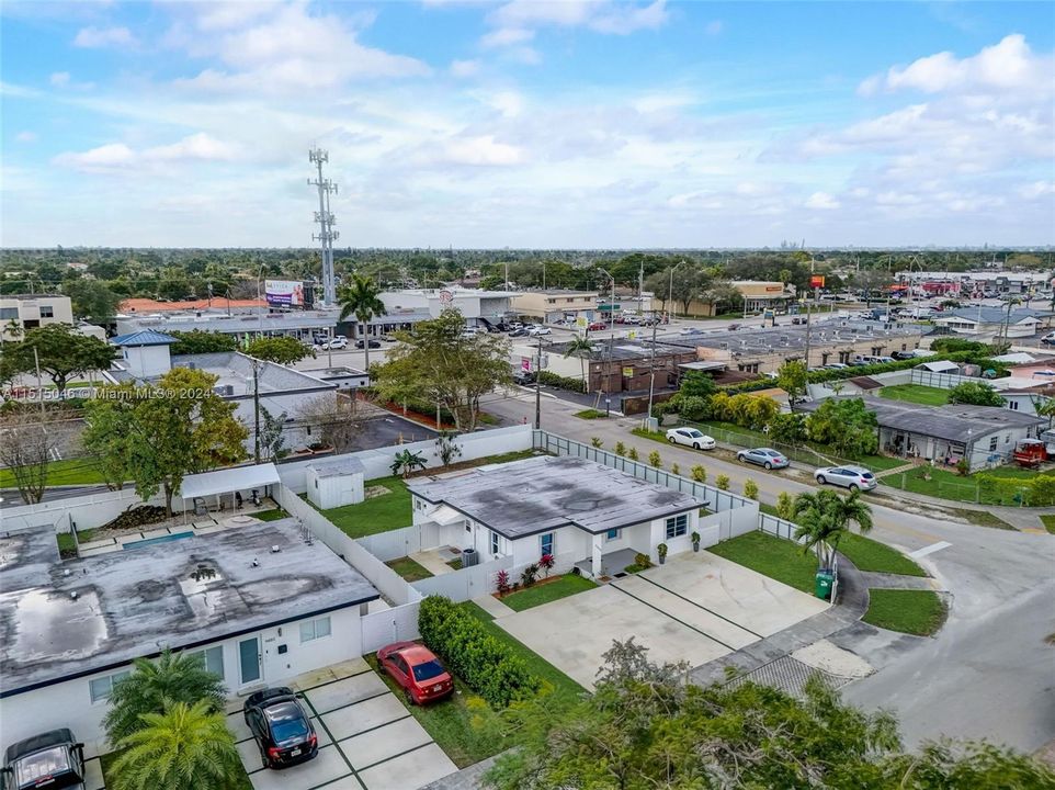 Recently Sold: $709,900 (4 beds, 3 baths, 1432 Square Feet)