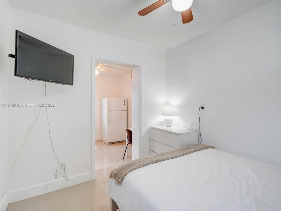 Recently Sold: $709,900 (4 beds, 3 baths, 1432 Square Feet)