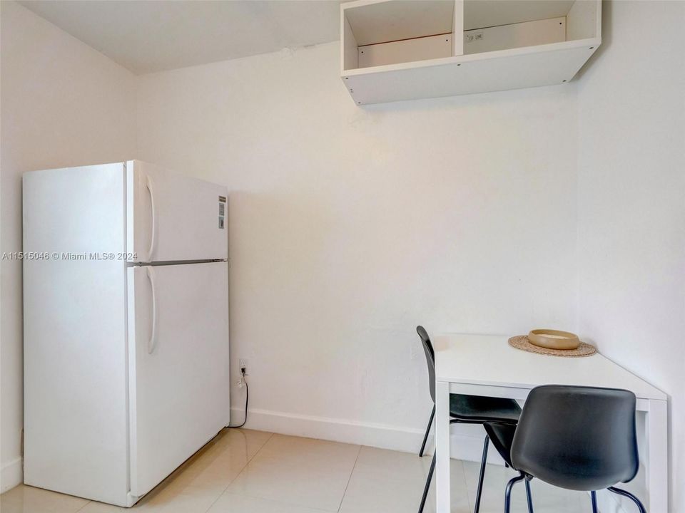 Recently Sold: $709,900 (4 beds, 3 baths, 1432 Square Feet)