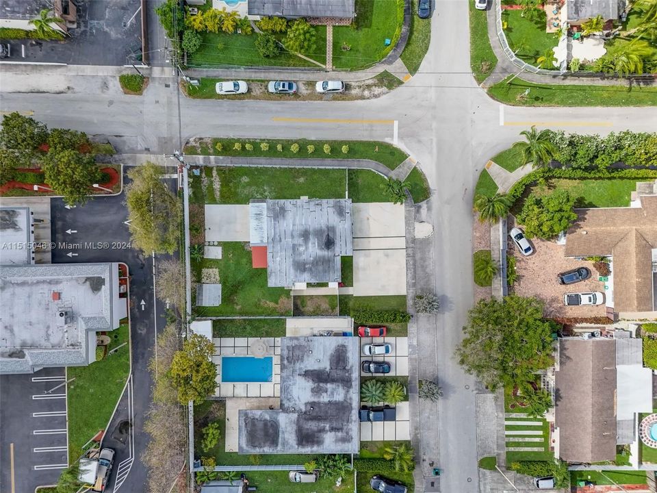 Recently Sold: $709,900 (4 beds, 3 baths, 1432 Square Feet)