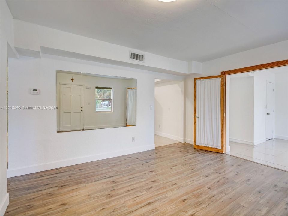 Recently Sold: $709,900 (4 beds, 3 baths, 1432 Square Feet)