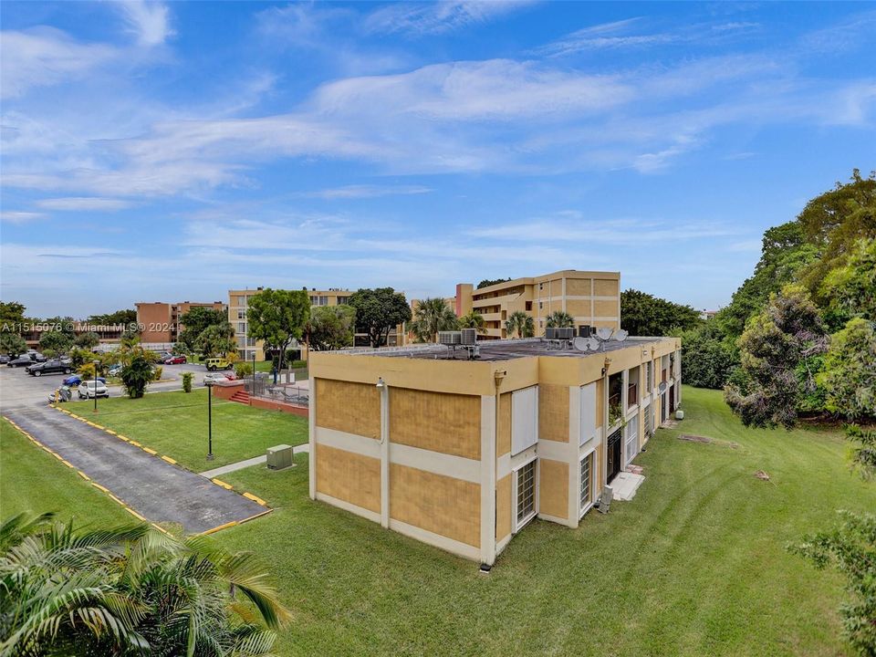 Recently Rented: $2,500 (2 beds, 2 baths, 1113 Square Feet)