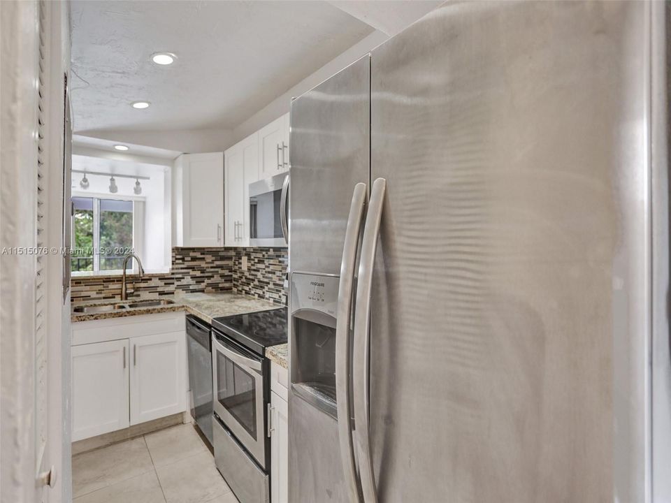 Recently Rented: $2,500 (2 beds, 2 baths, 1113 Square Feet)