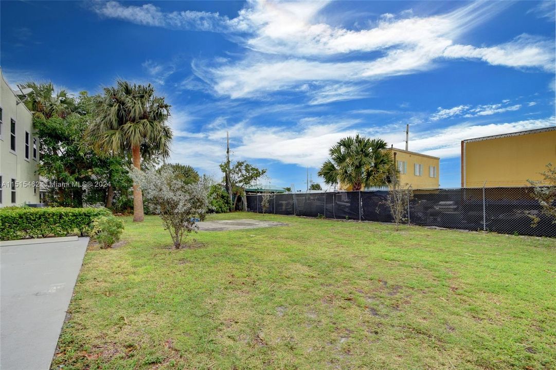 Recently Sold: $1,399,900 (0 beds, 0 baths, 3500 Square Feet)