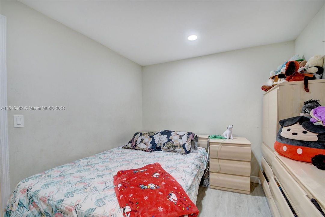 Recently Sold: $1,399,900 (0 beds, 0 baths, 3500 Square Feet)