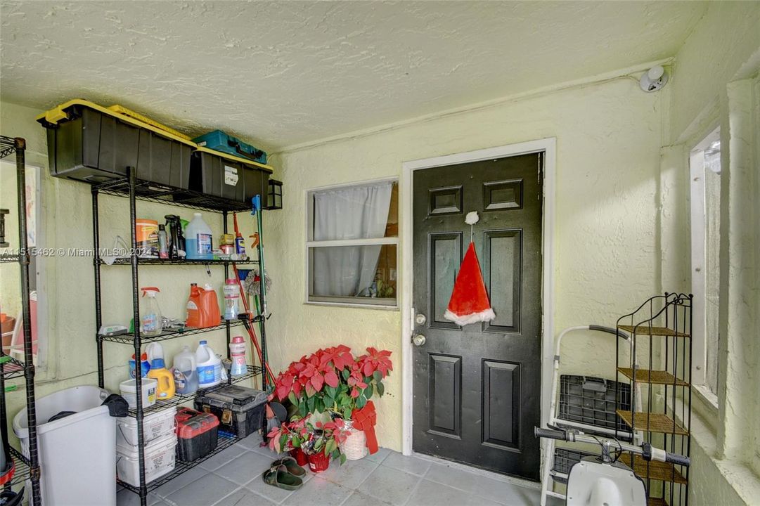 Recently Sold: $1,399,900 (0 beds, 0 baths, 3500 Square Feet)