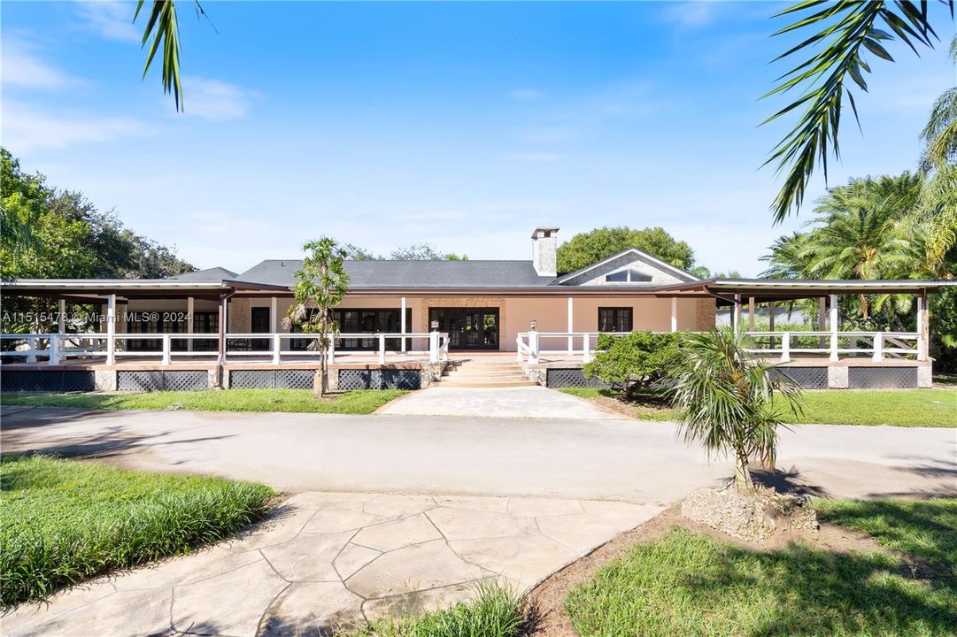 Active With Contract: $1,950,000 (3 beds, 3 baths, 3332 Square Feet)