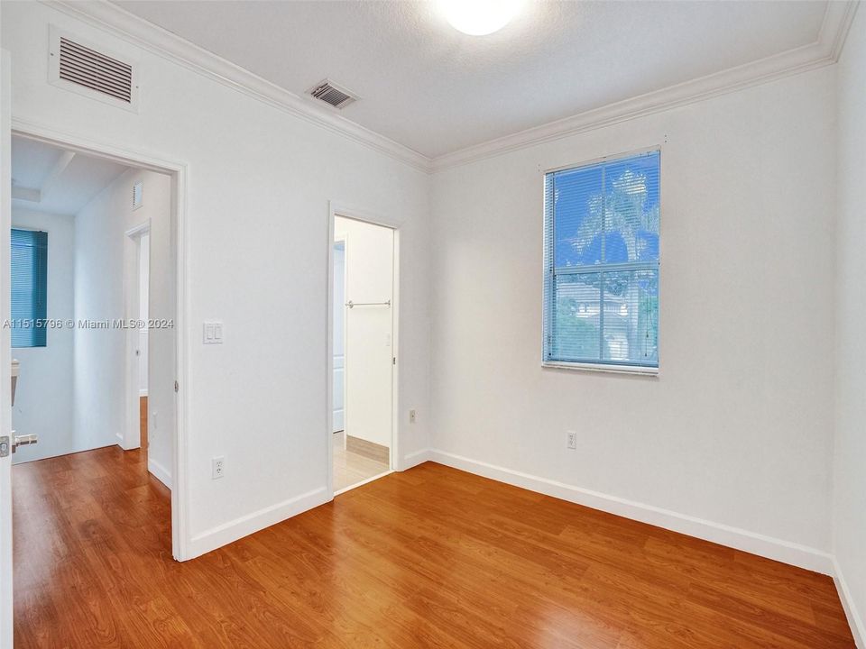 最近售出: $680,000 (4 贝兹, 3 浴室, 2306 平方英尺)