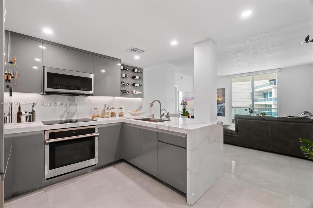 For Sale: $865,989 (2 beds, 2 baths, 1188 Square Feet)