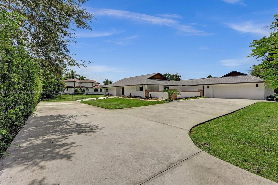 Active With Contract: $1,490,000 (3 beds, 2 baths, 2442 Square Feet)