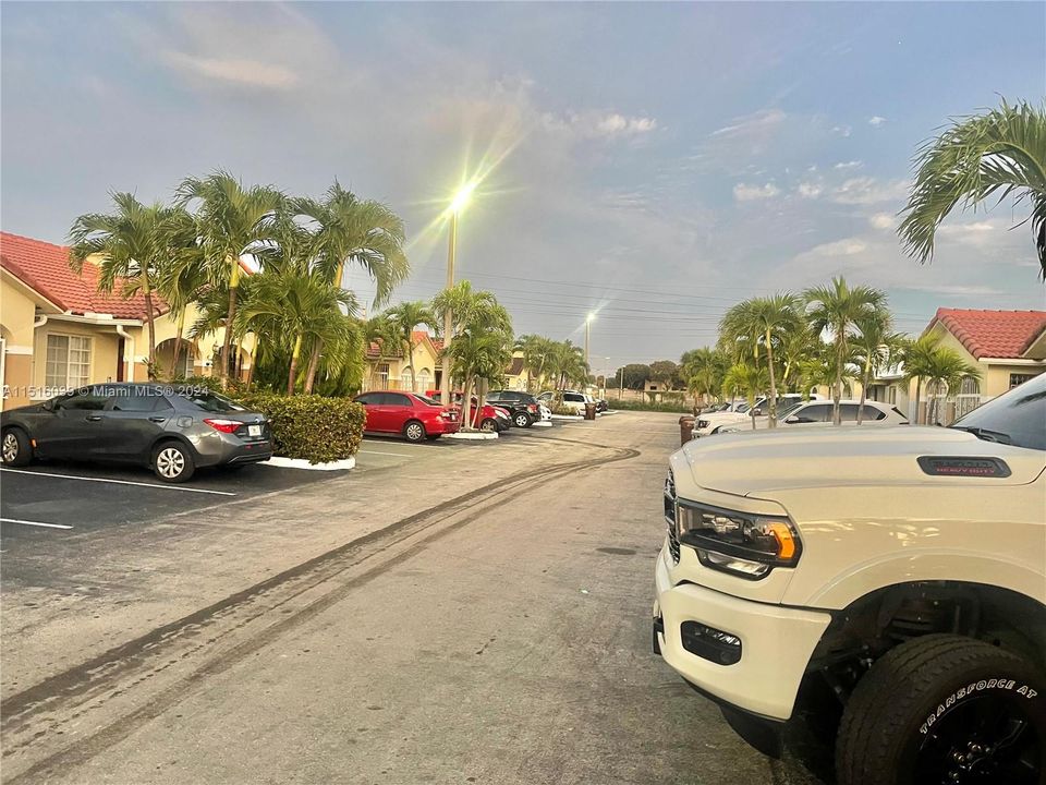 Vendido Recientemente: $330,000 (2 camas, 2 baños, 1020 Pies cuadrados)