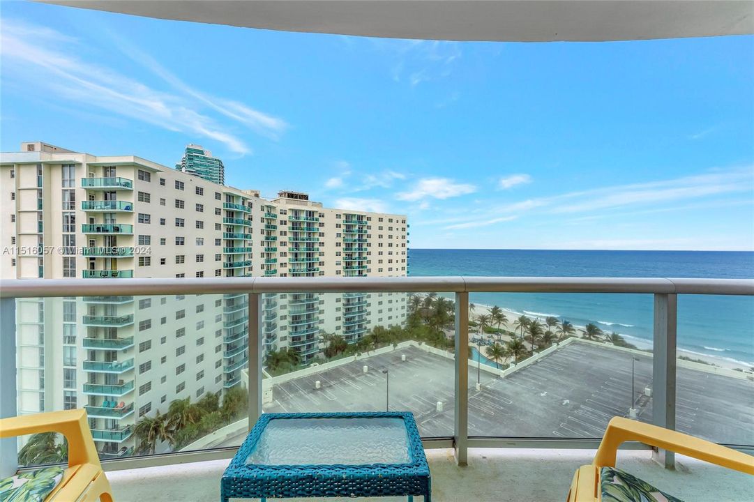 Recently Sold: $670,000 (2 beds, 2 baths, 1236 Square Feet)