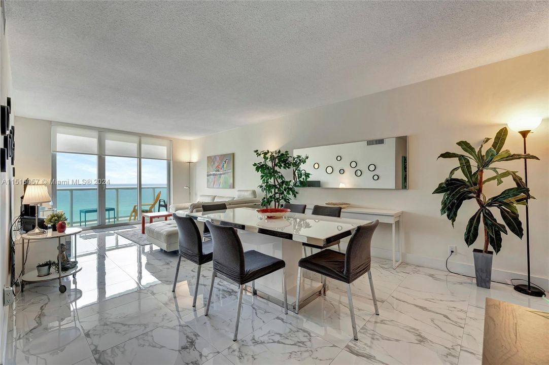 Recently Sold: $670,000 (2 beds, 2 baths, 1236 Square Feet)