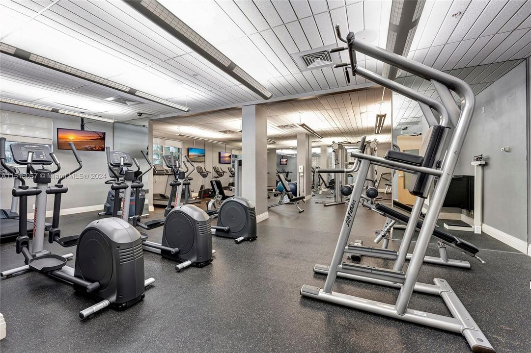 Recently Sold: $670,000 (2 beds, 2 baths, 1236 Square Feet)