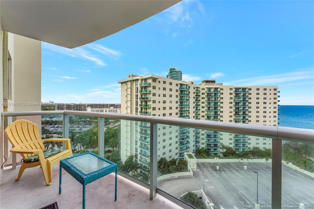 Recently Sold: $670,000 (2 beds, 2 baths, 1236 Square Feet)