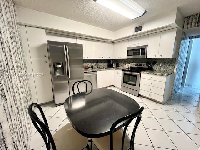 Recently Sold: $349,000 (2 beds, 2 baths, 1785 Square Feet)
