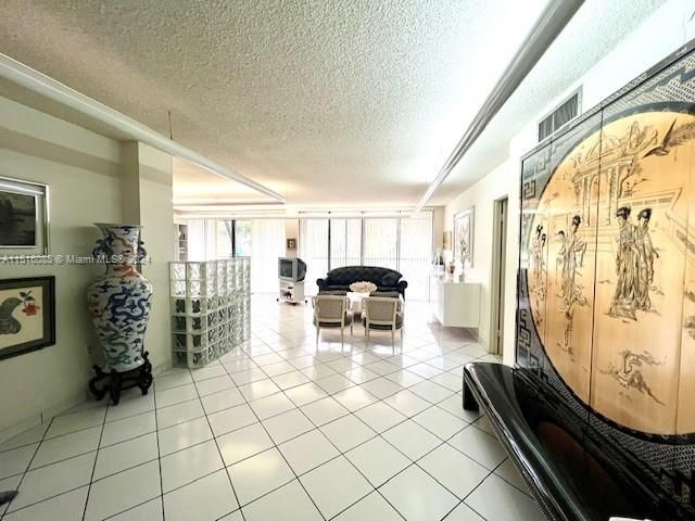 Recently Sold: $349,000 (2 beds, 2 baths, 1785 Square Feet)