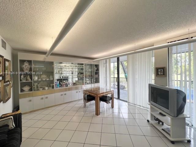 Recently Sold: $349,000 (2 beds, 2 baths, 1785 Square Feet)