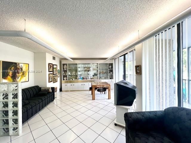 Recently Sold: $349,000 (2 beds, 2 baths, 1785 Square Feet)