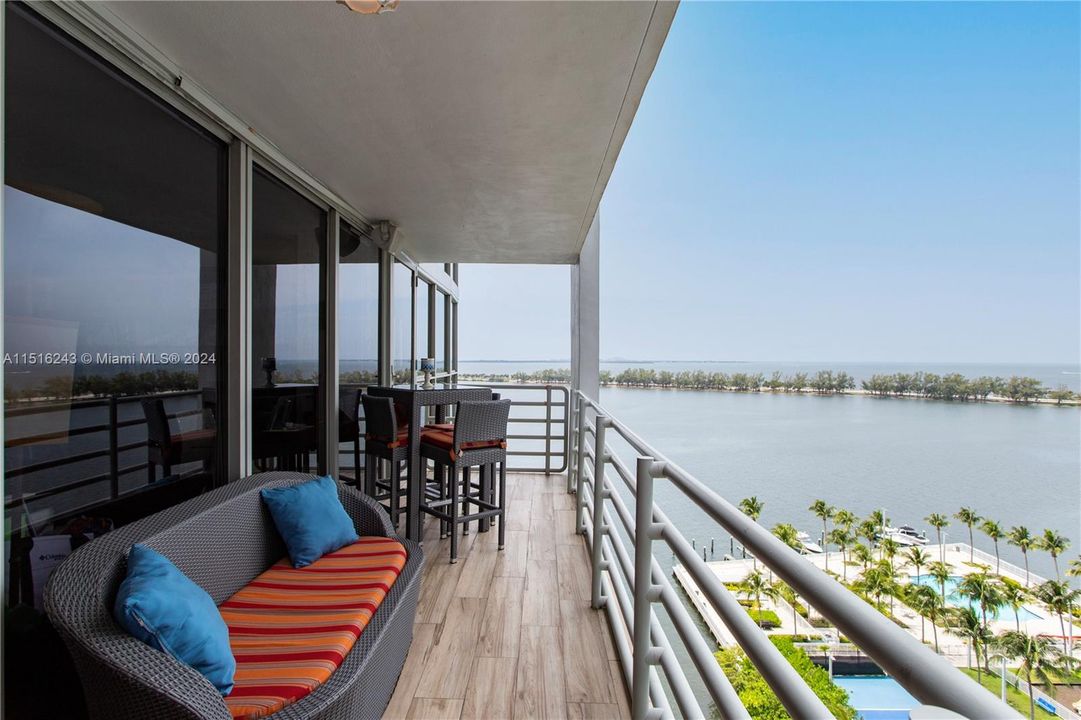 Недавно продано: $1,349,000 (3 спален, 3 ванн, 2149 Квадратных фут)