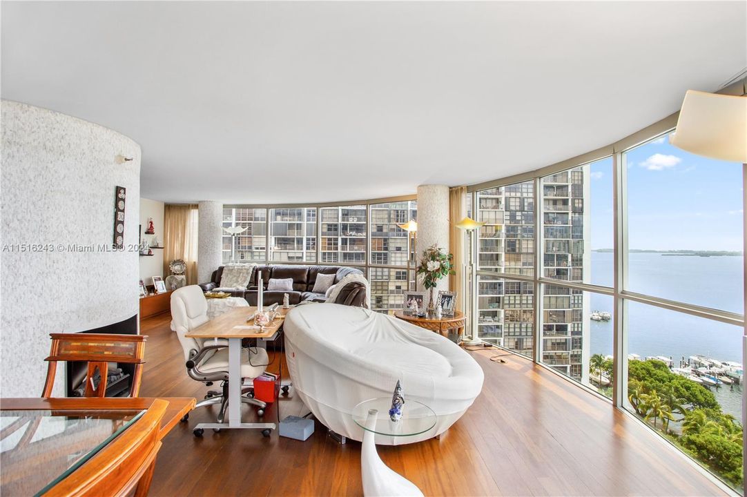 Недавно продано: $1,349,000 (3 спален, 3 ванн, 2149 Квадратных фут)