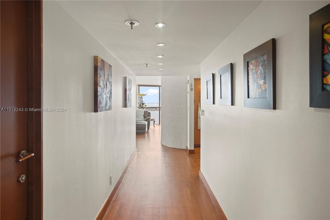 Недавно продано: $1,349,000 (3 спален, 3 ванн, 2149 Квадратных фут)