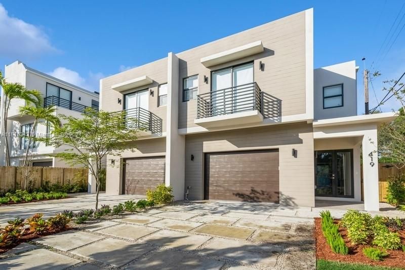 Recently Rented: $7,000 (4 beds, 3 baths, 2335 Square Feet)