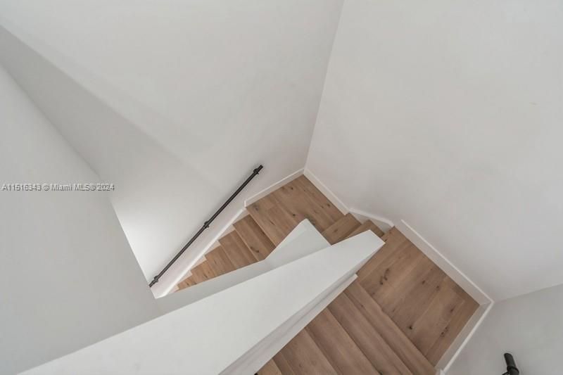 Recently Rented: $7,000 (4 beds, 3 baths, 2335 Square Feet)