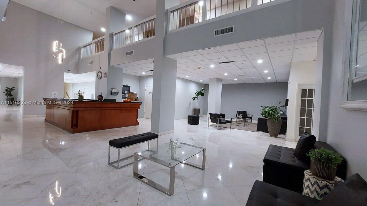 For Sale: $310,000 (2 beds, 2 baths, 1300 Square Feet)