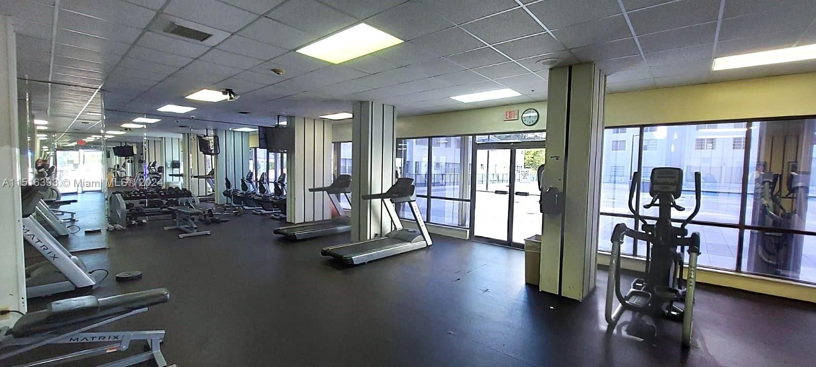 For Sale: $310,000 (2 beds, 2 baths, 1300 Square Feet)