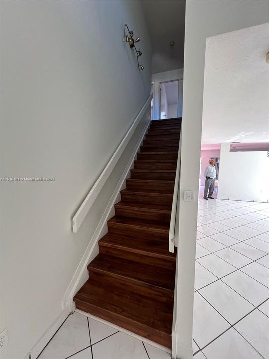 Recently Rented: $3,600 (4 beds, 2 baths, 1912 Square Feet)