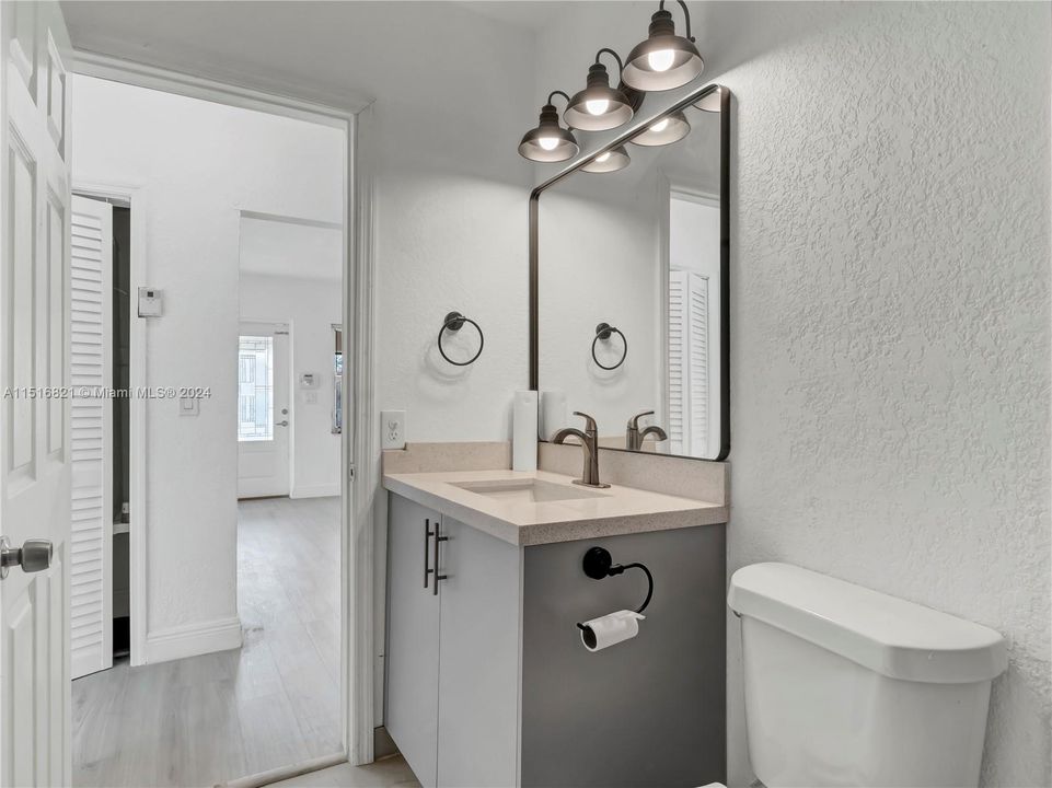 Recently Rented: $3,200 (3 beds, 2 baths, 1722 Square Feet)