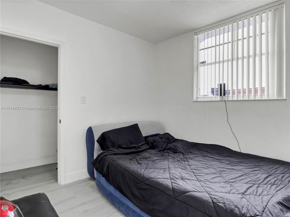 Recently Rented: $3,200 (3 beds, 2 baths, 1722 Square Feet)