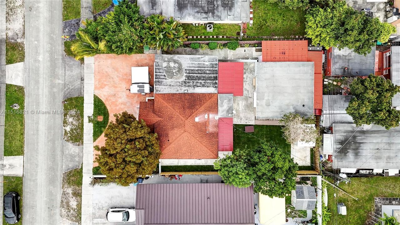 Recently Rented: $3,200 (3 beds, 2 baths, 1722 Square Feet)