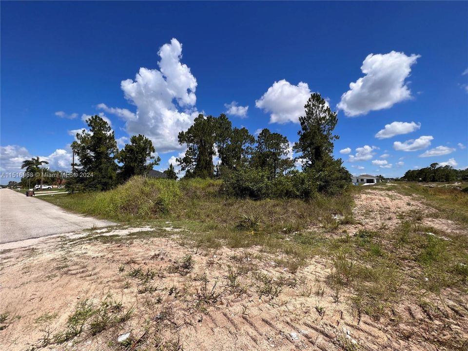 Active With Contract: $19,000 (0.25 acres)