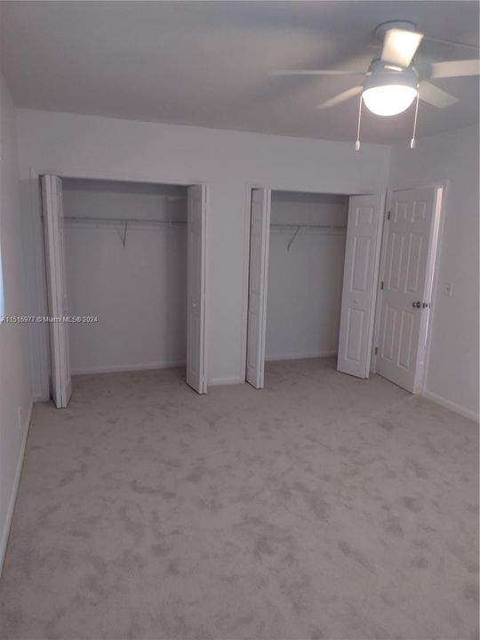 最近售出: $425,000 (3 贝兹, 2 浴室, 1586 平方英尺)