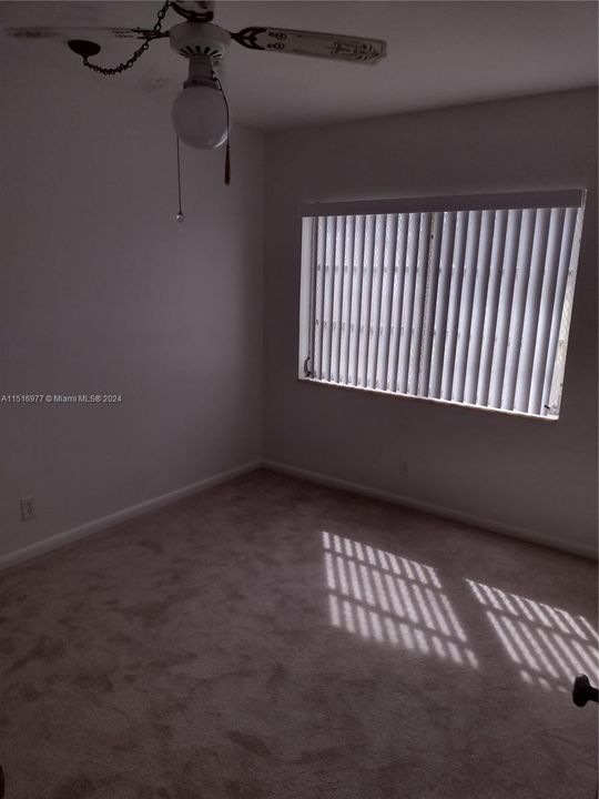 最近售出: $425,000 (3 贝兹, 2 浴室, 1586 平方英尺)