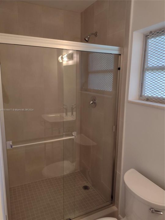 最近售出: $425,000 (3 贝兹, 2 浴室, 1586 平方英尺)