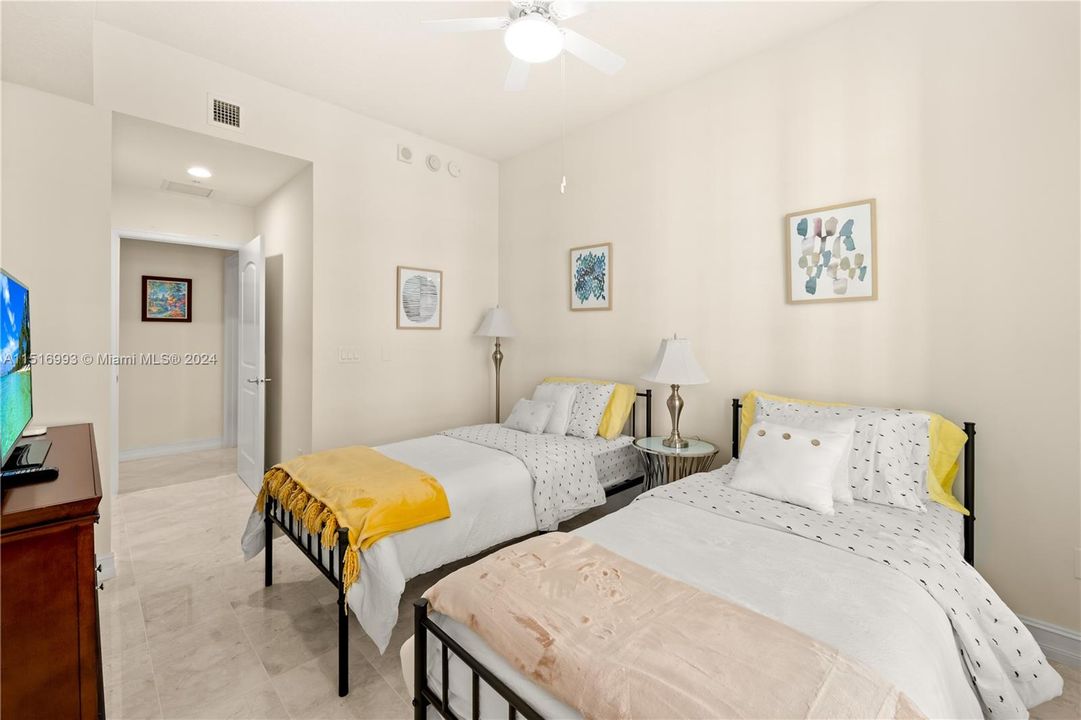 Recientemente alquilado: $4,400 (2 camas, 2 baños, 1170 Pies cuadrados)