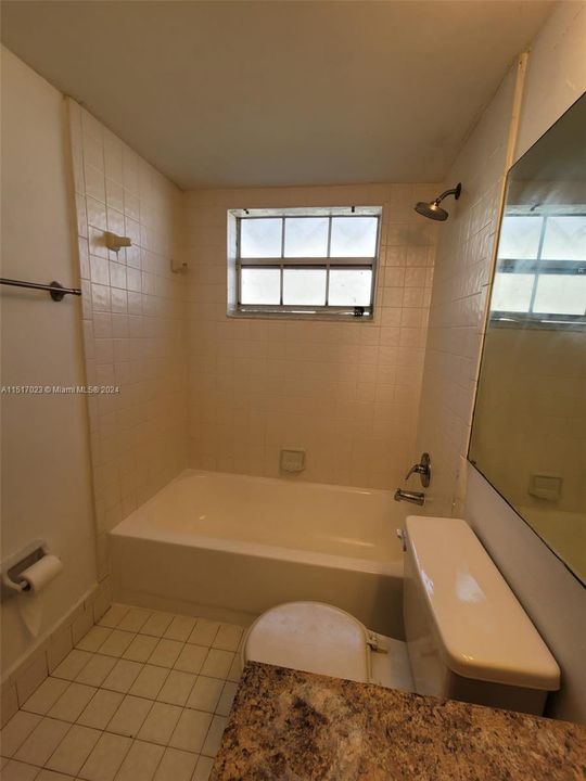 Recently Rented: $2,250 (3 beds, 2 baths, 1064 Square Feet)